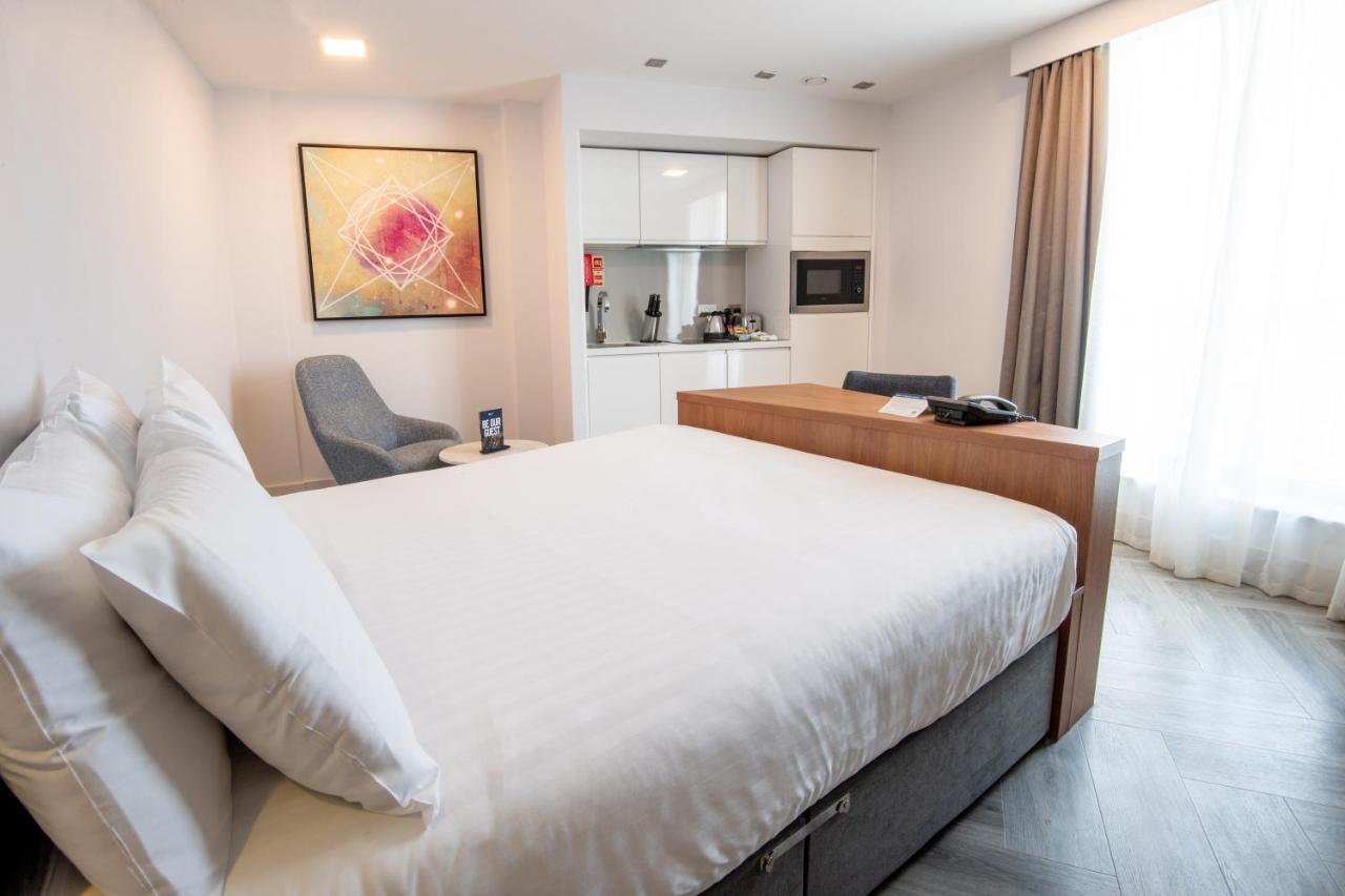 Roomzzz London Stratford Londres Exterior foto
