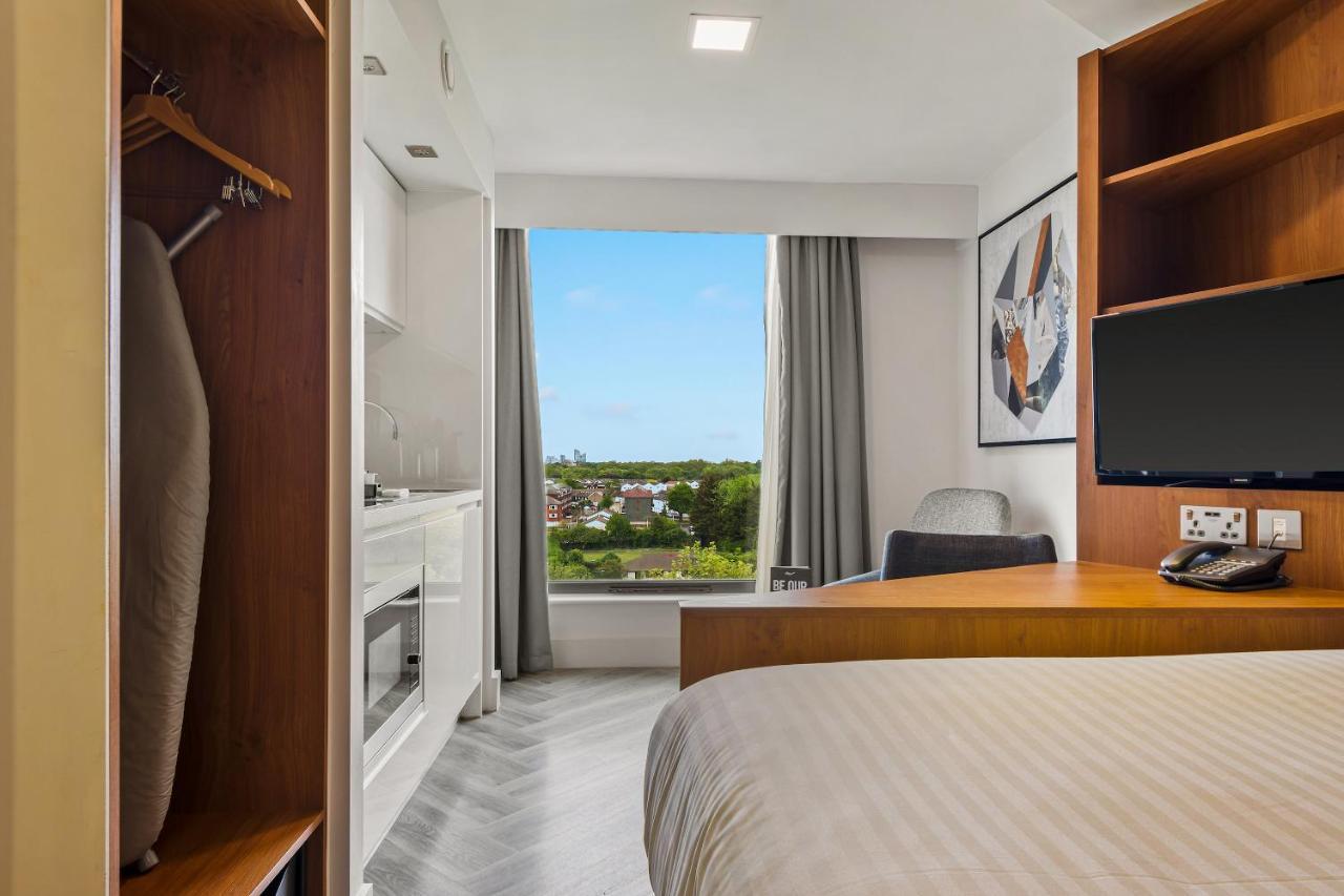 Roomzzz London Stratford Londres Exterior foto
