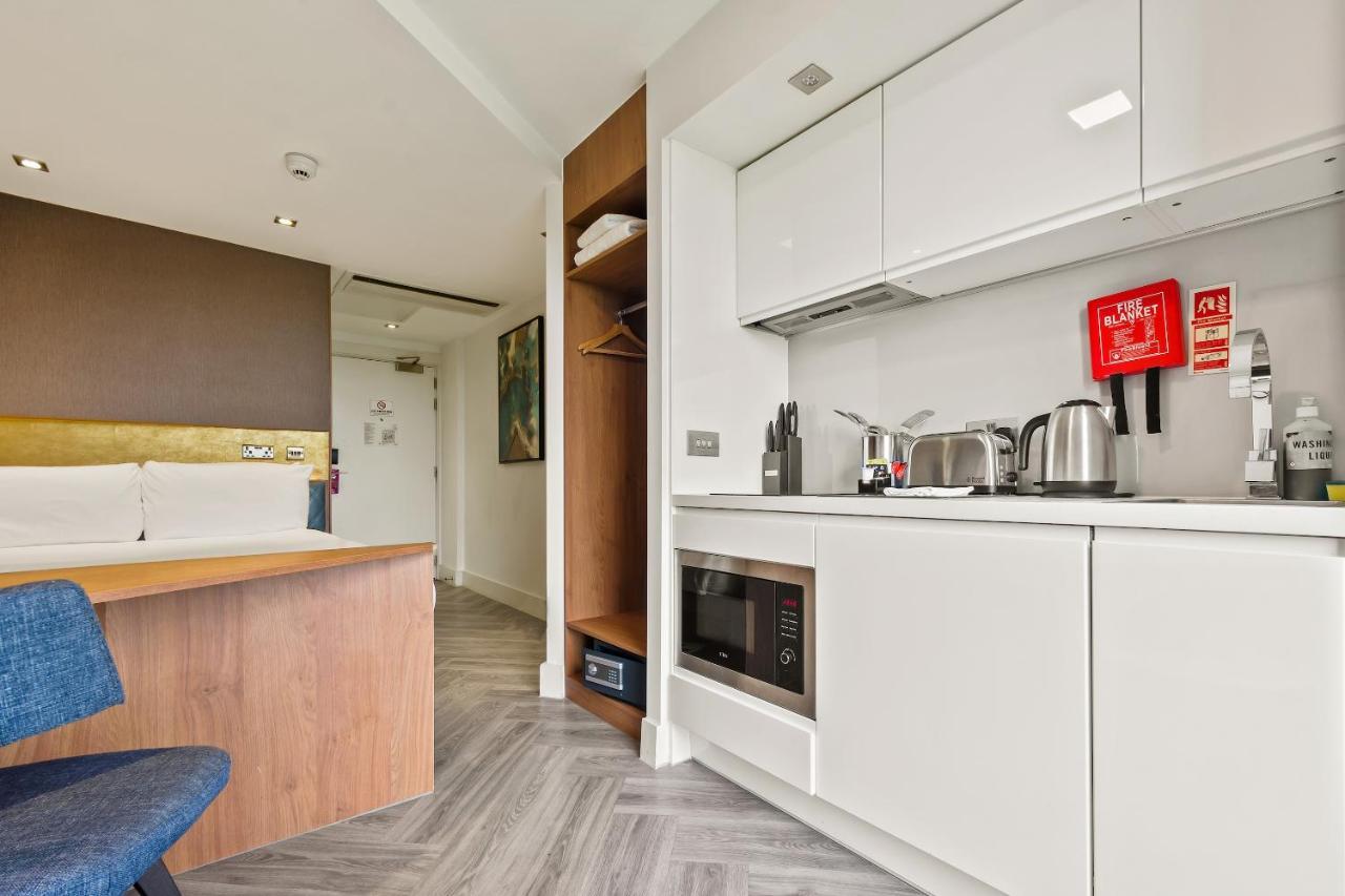 Roomzzz London Stratford Londres Exterior foto