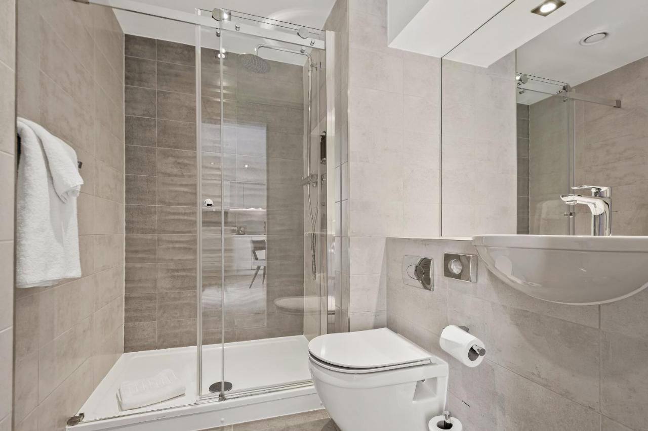 Roomzzz London Stratford Londres Exterior foto
