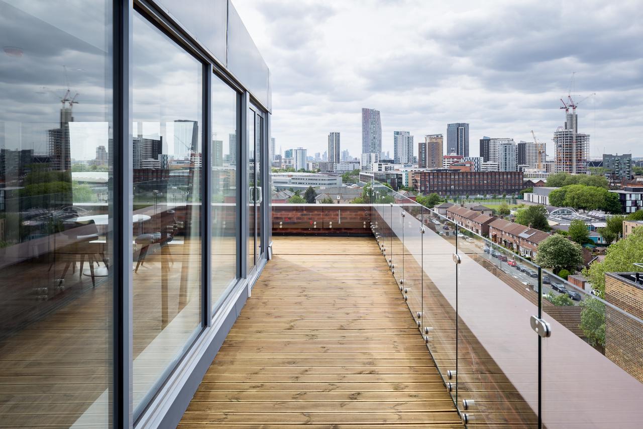 Roomzzz London Stratford Londres Exterior foto